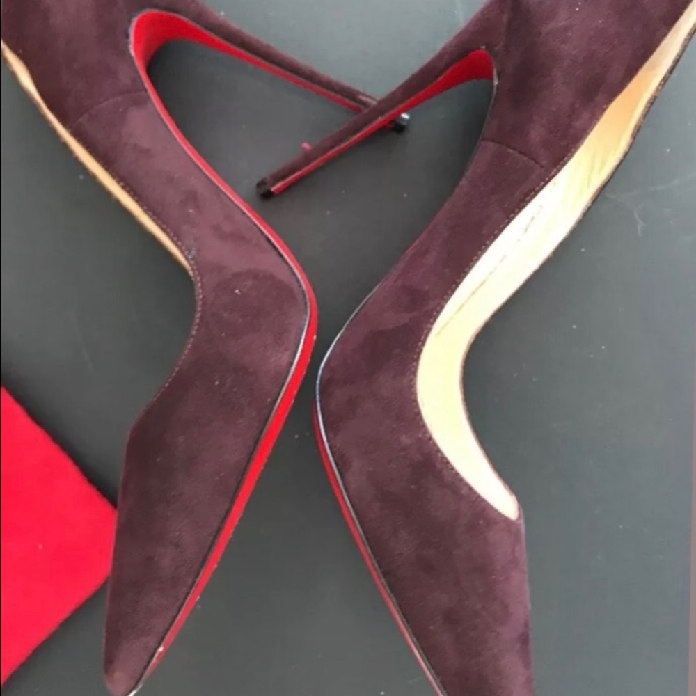 Barely worn burgundy So Kates. Authentic